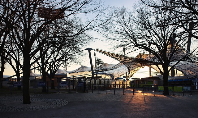 阿圭罗：梅西在巴萨的故事未完结，他未来仍会回归